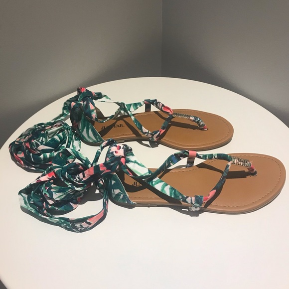 Tropical Print Sandal - Picture 3 of 4